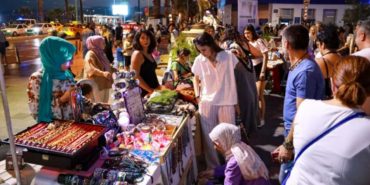 karsiyaka-el-emegi-gece-pazari