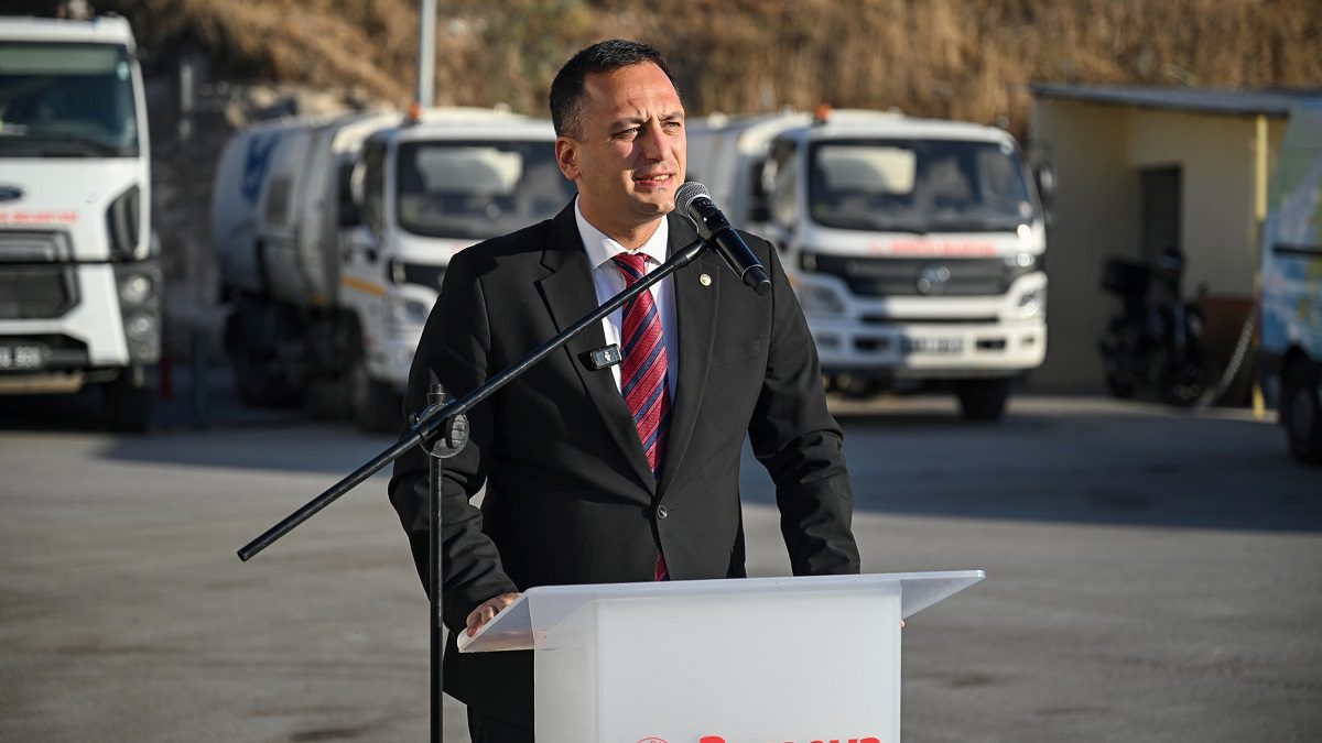 bornova-belediye-baskani-omer-eski