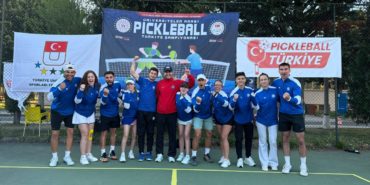 ege-universitesi-pickleball-takimi
