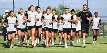 ankara-fomget-kadin-futbol-takimi