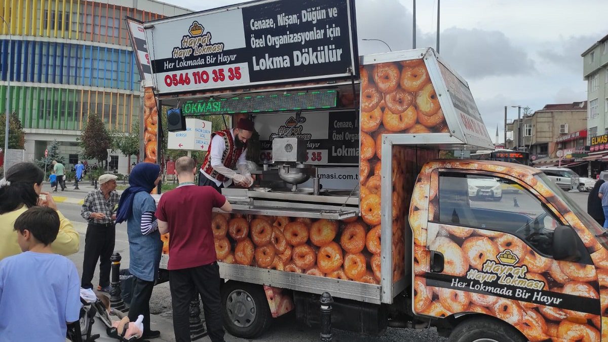 hayir-lokmasi-dagitimi