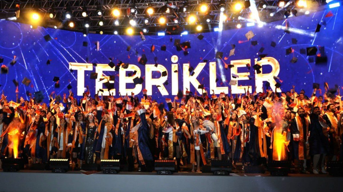 izmir-ekonomi-universitesi-guzeltepe-kampusu