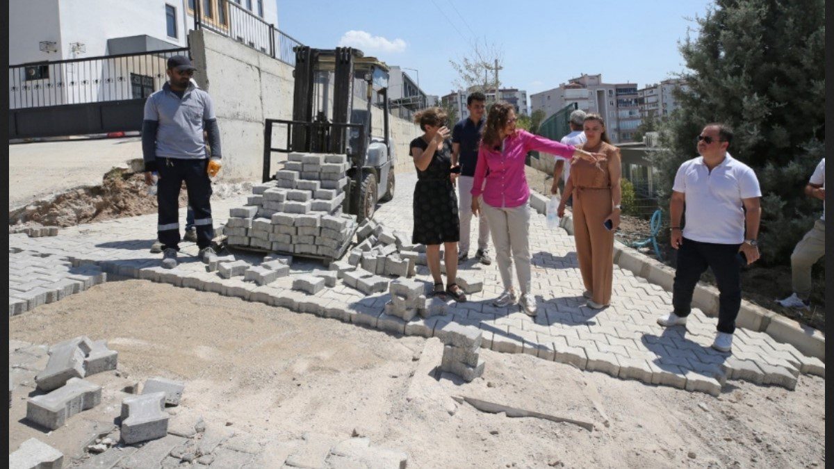 karsiyaka-yol-yapim-calismalari-2025