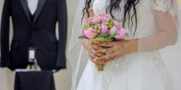 bayrakli-ucretsiz-gelinlik-damatlik