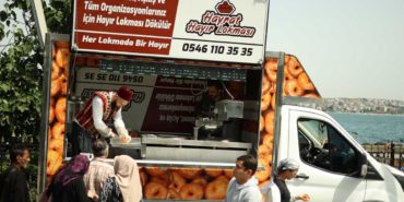 hayir-lokmasi-lokmaci-istanbul