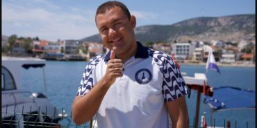 izmirli-ultra-maraton-yuzucusu-tuna-tunca-cebelitarik-bogazi