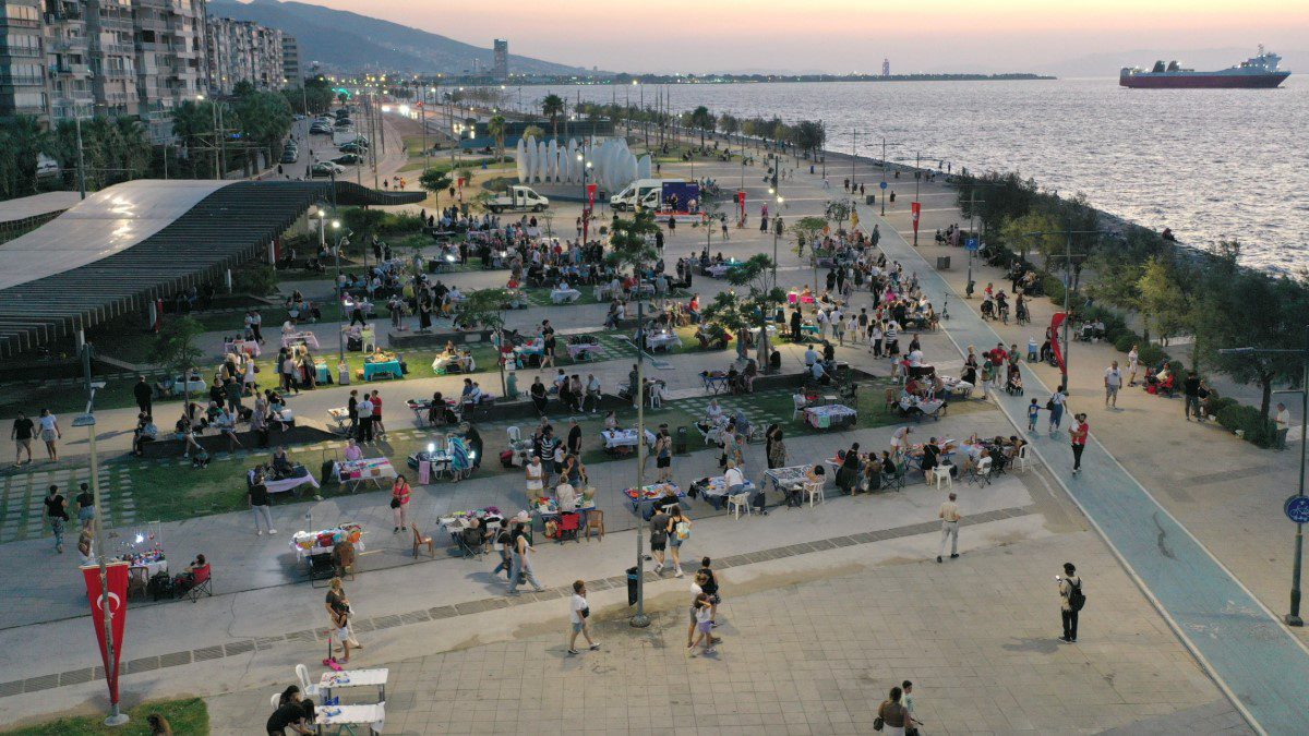 konak-gece-kermesi-2025