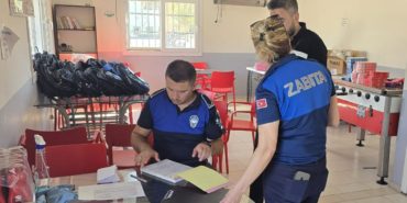 Çiğli’de okul kantinleri denetimleri sürüyor.