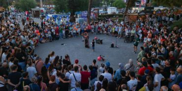 izmir-enternasyonal-fuari-sokak-gosterileri