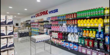 İzmir İzmar Market Aliağa şubesi Fevzi Paşa Caddesi’nde açıldı.