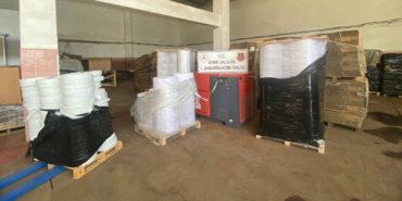 İzmir Torbalı’da kaçak sigara üretim yerine baskın