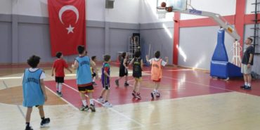 İzmir Narlıdere kış spor kursları okulları başlıyor.