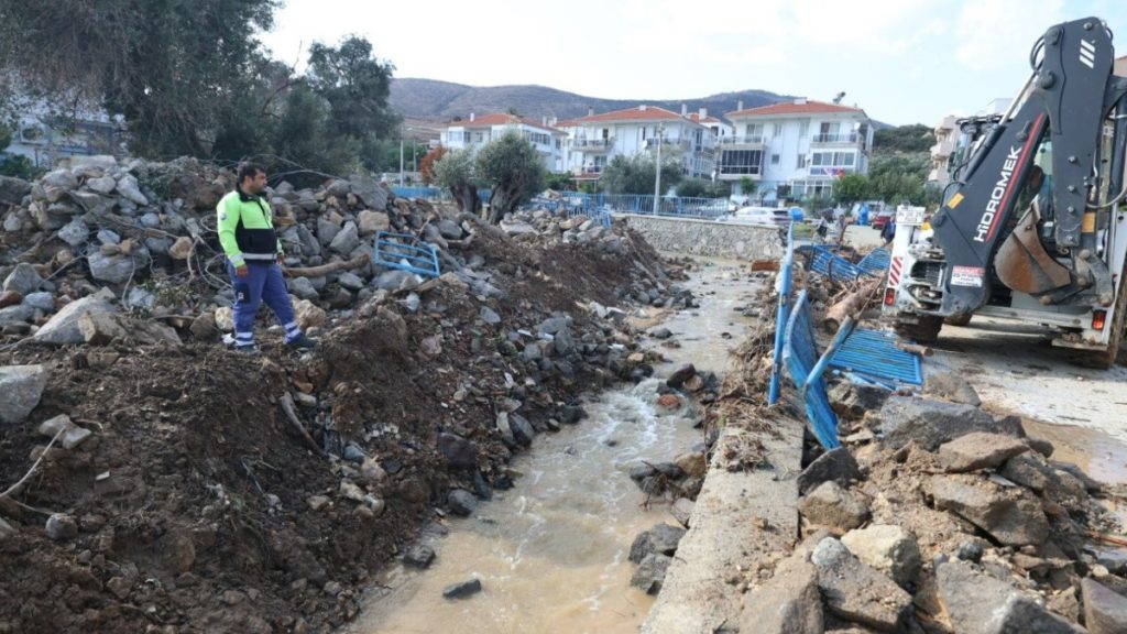 foça sel baskını felaketi