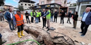 İzmir Gaziemir Sarnıç Mahallesi 75 kilometrelik içme suyu şebeke ve hattı projesi 205 milyon liralık yatırımla başladı.