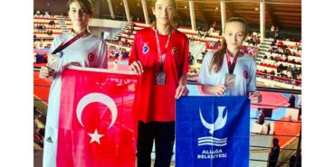 Avrupa Taekwondo Federasyonu tarafından Arnavutluk'un Başkenti Tiran'da düzenlenen Tiran Open G1 Uluslararası Taekwondo Turnuvası’na Aliağalı Taekwondocu katıldı.