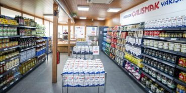 İzmir İzmar Market Buca Yenigün Gediz şubeleri açıldı