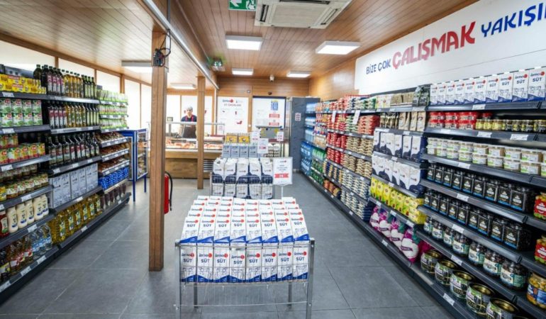 İzmir İzmar Market Buca Yenigün Gediz şubeleri açıldı