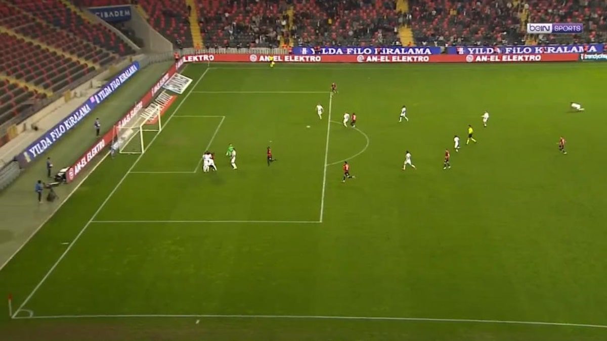 Gaziantep FK- Eyüpspor maçının son dakikalarında Boateng'den çok ilginç gol!