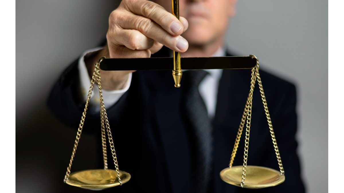 AİHM Işığında Uzman Mütalaası: Silahların Eşitliği ve Adil Yargılanma Hakkı