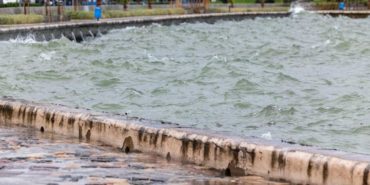 İzmir’de deniz taşmasının nedeni “bileşik kaplar” etkisi