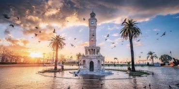 İzmir'de Dijital Hizmet Sektörü Büyümeye Devam Ediyor