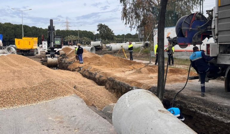 Aliağa’da Yağmur Suyu Hattı Çalışması: Aliağa’da Su Baskınları Yaşanmayacak