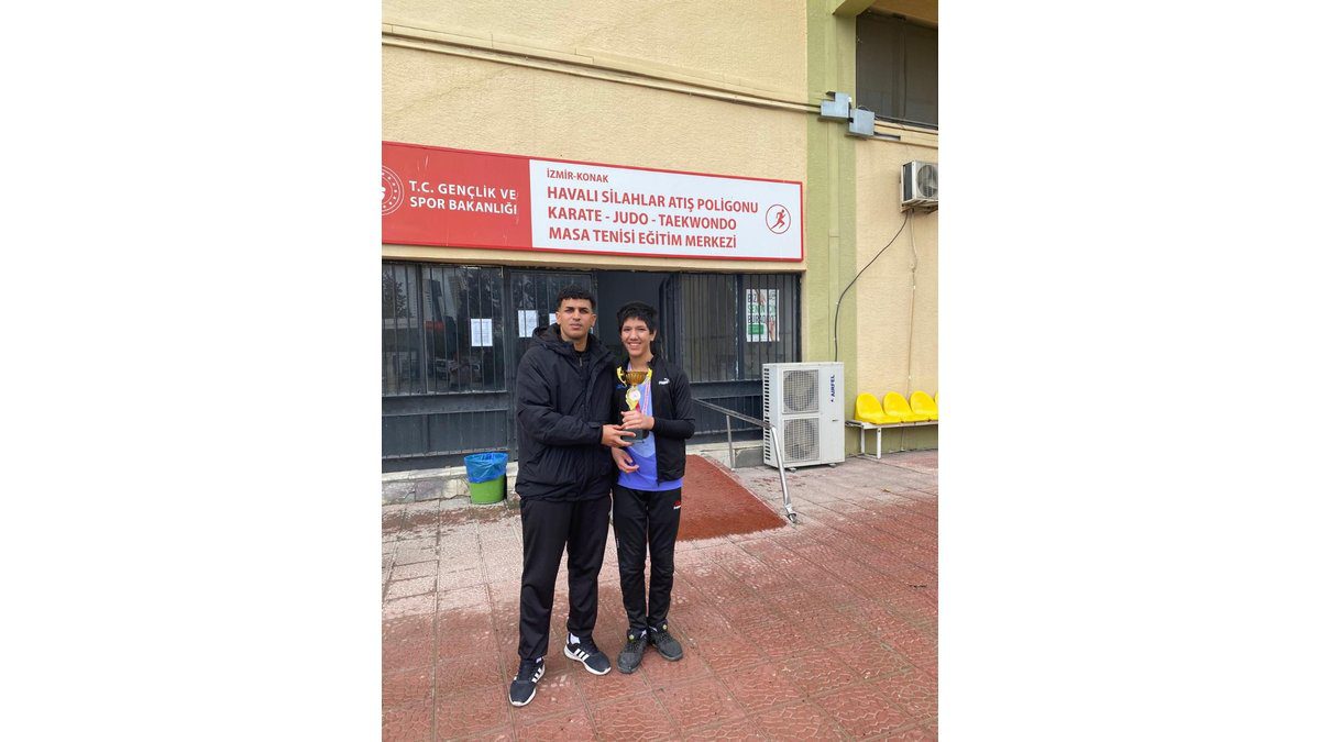 Aliağa’nın Özel Sporcularından Çifte Şampiyonluk