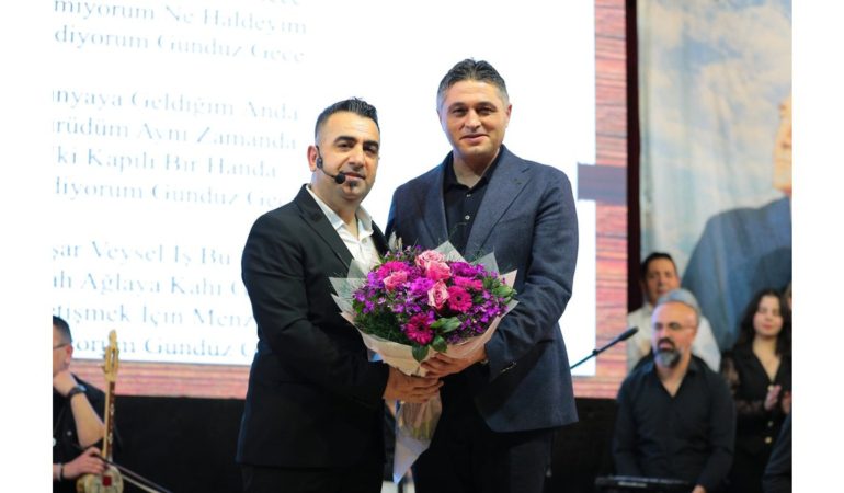 Aşık Veysel Türküleri Aliağa’da Yankılandı