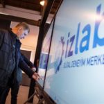 Biri Açıldı Diğeri Yolda