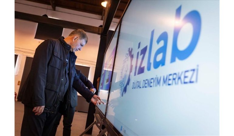 Biri Açıldı Diğeri Yolda