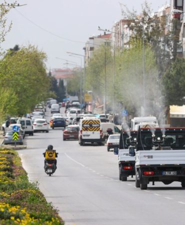 Buca’da Vektörle Mücadele İçin Ekipler Sahada
