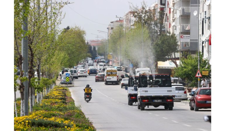Buca’da Vektörle Mücadele İçin Ekipler Sahada