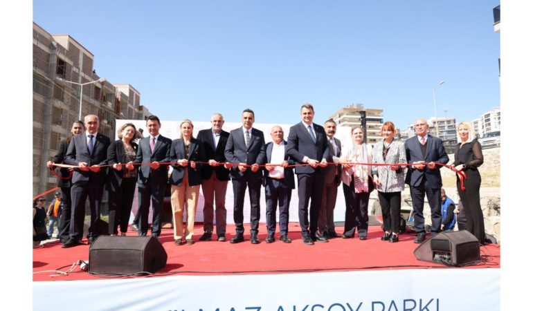 Çiğli’de Yılmaz Aksoy Parkı Coşkulu Törenle Açıldı