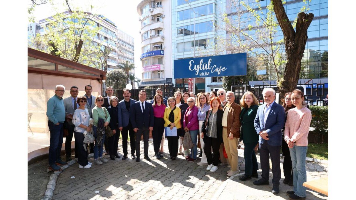 DEÜ Bilim Kafe Sohbetleri’nin 6’ncı Buluşmasında “Bilimin Işığında Güneşten Nasıl Korunmalıyız?” Konuşuldu