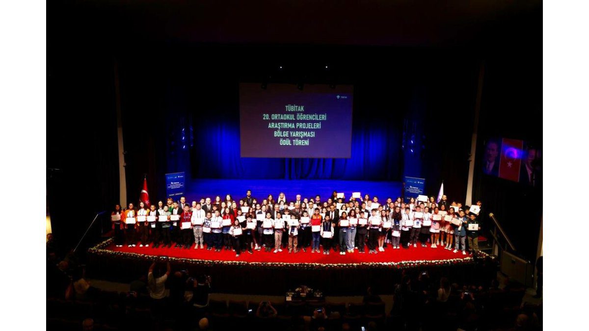 DEÜ Ev Sahipliğinde TÜBİTAK 2204-b İzmir Bölge Yarışması Tamamlandı