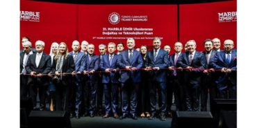 Doğal Taşın Kalbi İzmir’de Atıyor