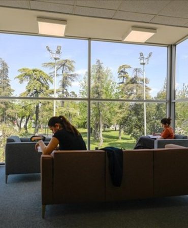 Hasan Ali Yücel Kütüphanesi Yoğun İlgi Görüyor