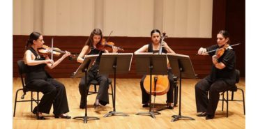 İzmir Oda Orkestrası Yine Ayakta Alkışlandı