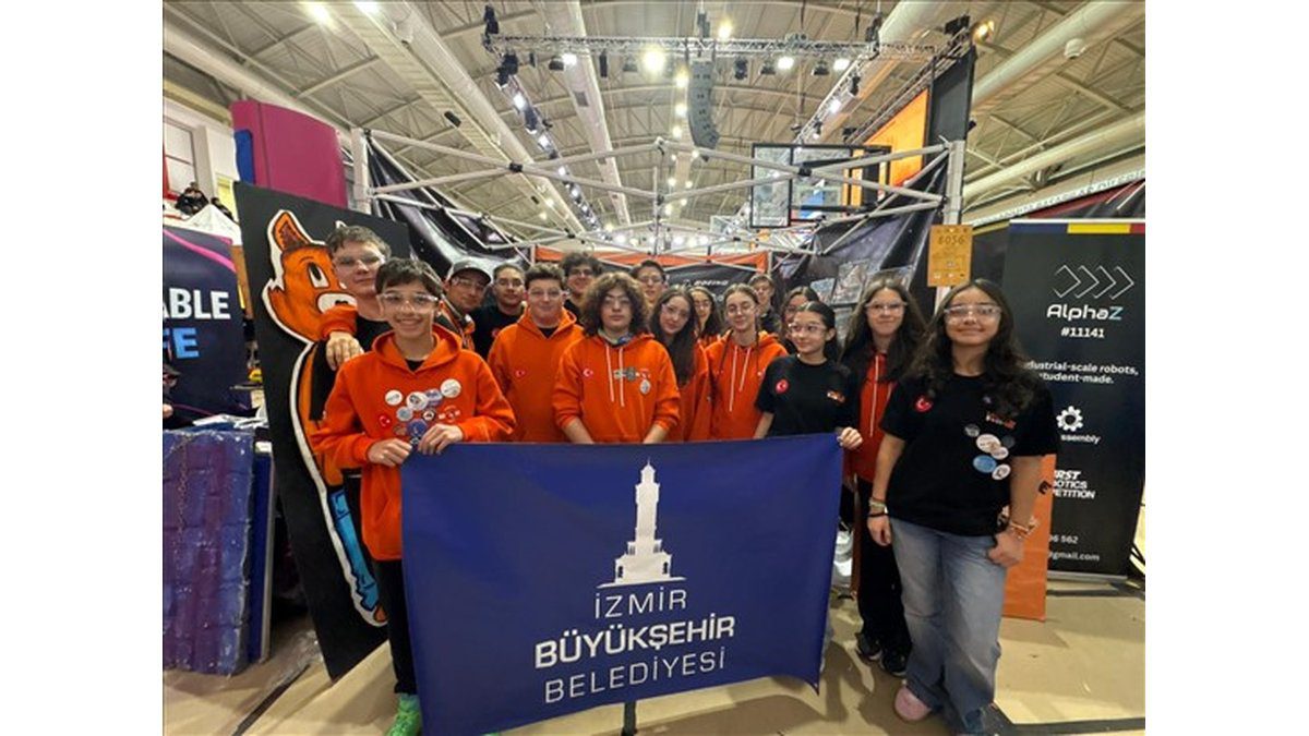 İzmirli Gençlerden Uluslararası Arenada Teknoloji Zaferi