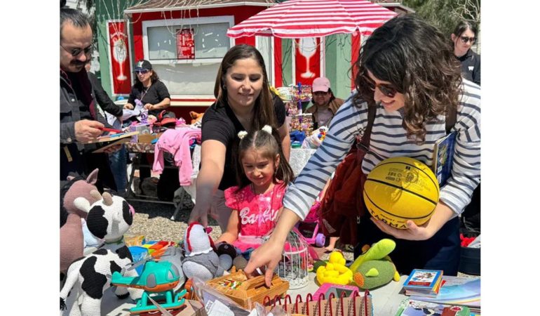 Karşıyaka’da ‘Çocuklar İçin 2. El Pazarı’na Büyük İlgi