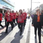 Karşıyaka’da Nostalji Rüzgarları Esecek: Oldies Müzik Festivali Başlıyor!