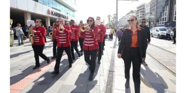 Karşıyaka’da Nostalji Rüzgarları Esecek: Oldies Müzik Festivali Başlıyor!