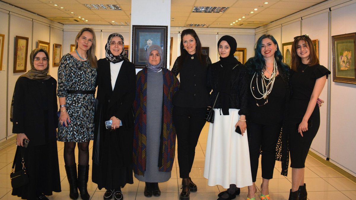 “Kelimelerin Rengi” Sergisi Ege Üniversitesinde Açıldı