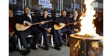 Meslek Fabrikası Önünde “Ata Mirası” Nöbeti Sürüyor