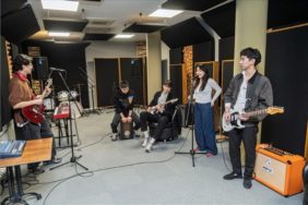 Stüdyo Kültürpark Kazakistanlı Müzik Grubuna Kapılarını Açtı