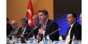 Türkiye'nin Uzun Dönemli Yeni Enerji Mimarisi Üzerinde Çalışıyoruz