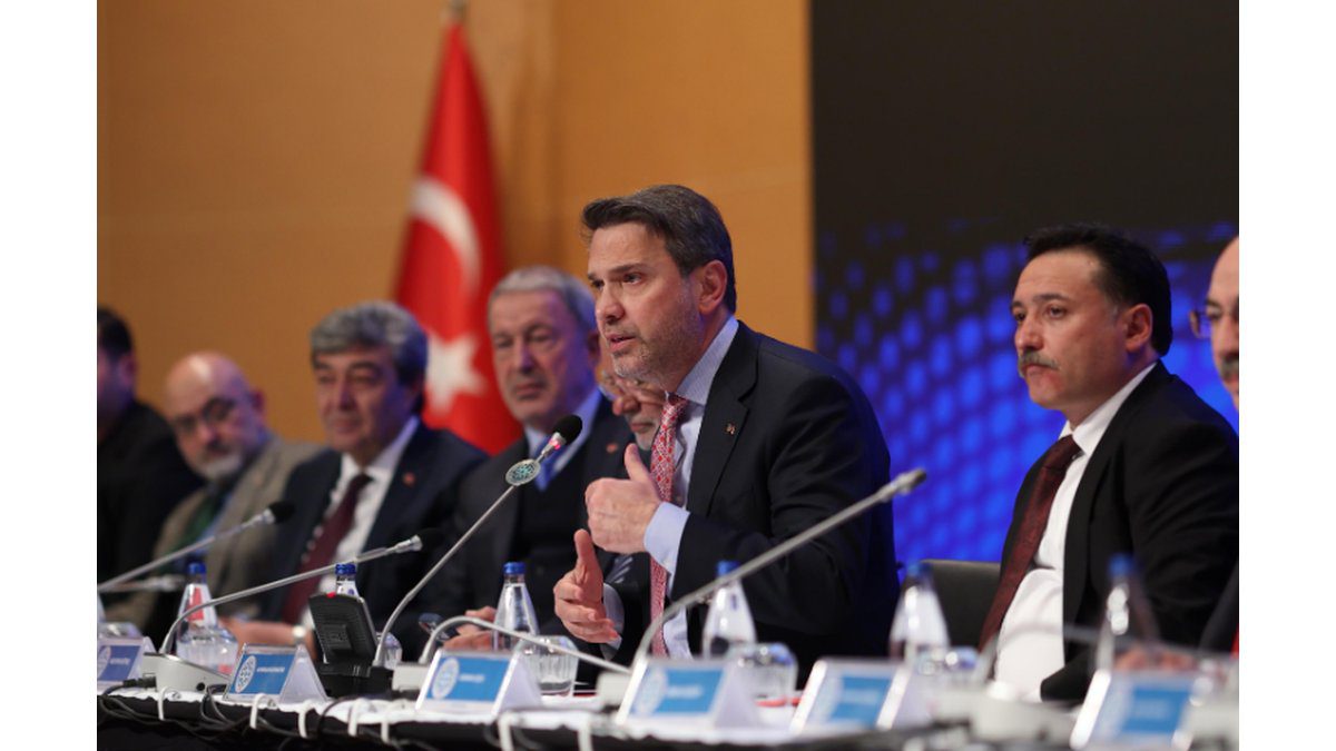 Türkiye'nin Uzun Dönemli Yeni Enerji Mimarisi Üzerinde Çalışıyoruz