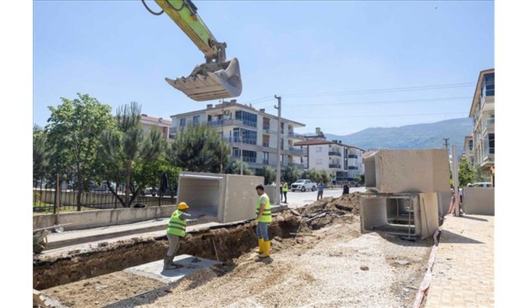 Büyükşehir’den 300 Milyon Liralık Dev Altyapı Yatırımı