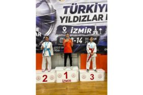 Aliağalı Karateciler Ege Ligi'nden 12 Madalya İle Döndü