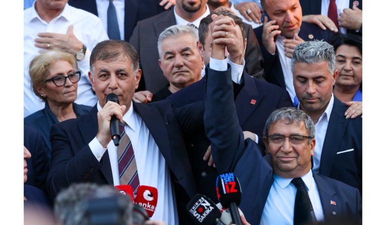 Buca’da Başkan Vekili Hüseyin Benzer Oldu